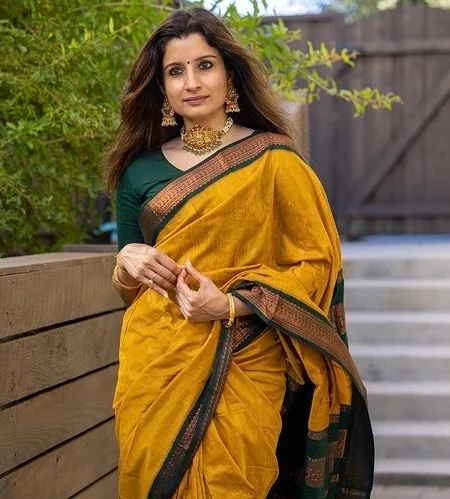 Mustard and Dark Green Pure Soft Semi Silk Saree with Attractive Blouse Piece