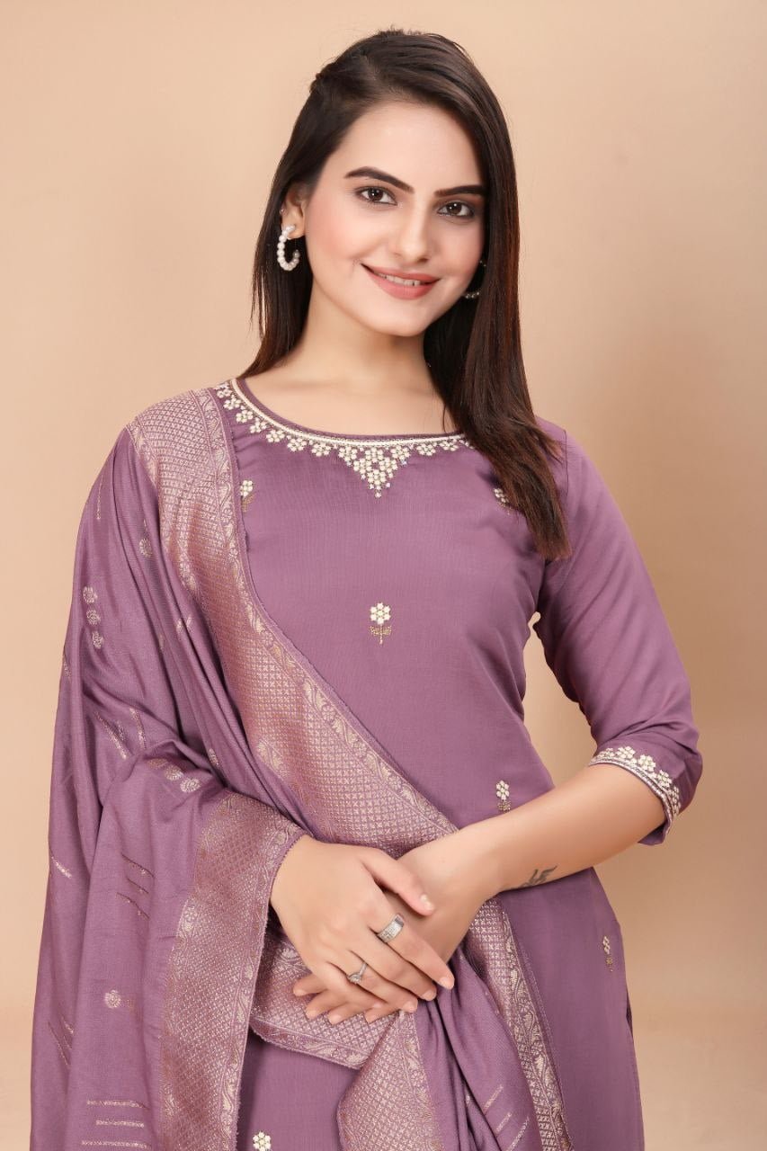 Pastel Purple Embroidered Viscose Silk Kurta Set 2